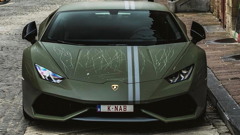 Κάποιος χαράκωσε μία Lamborghini Huracan Avio